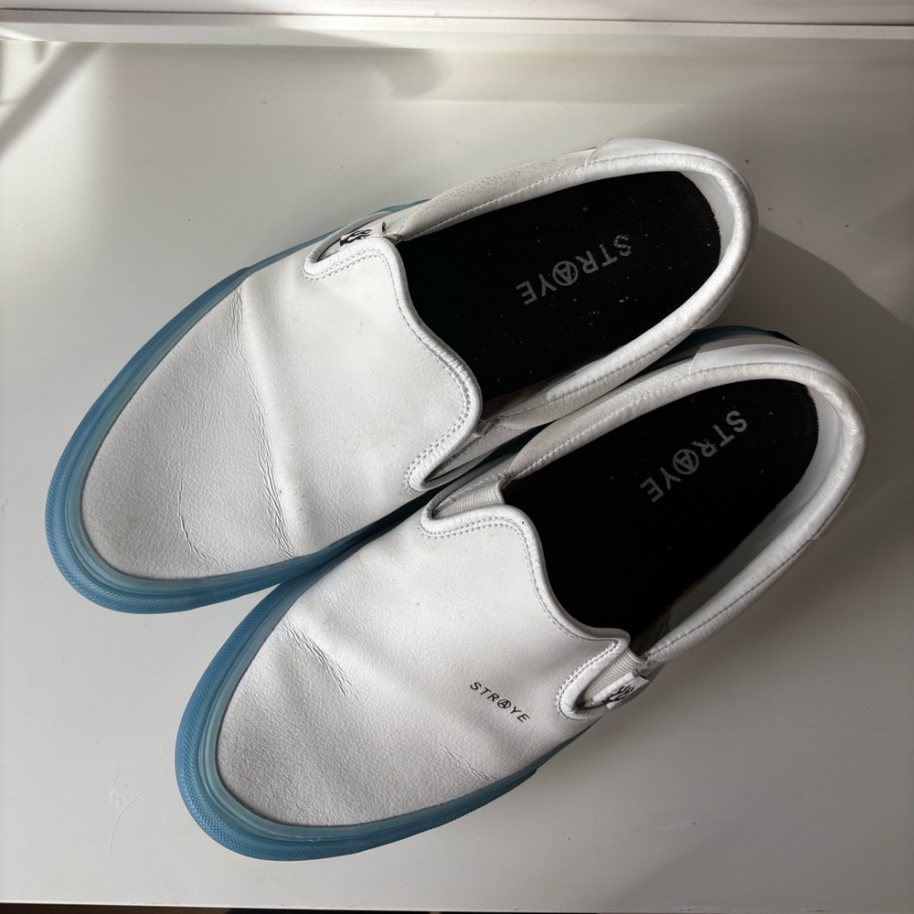 Straye Slip On with Blue gum sole